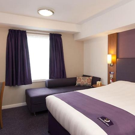 Premier Inn Dover East Экстерьер фото