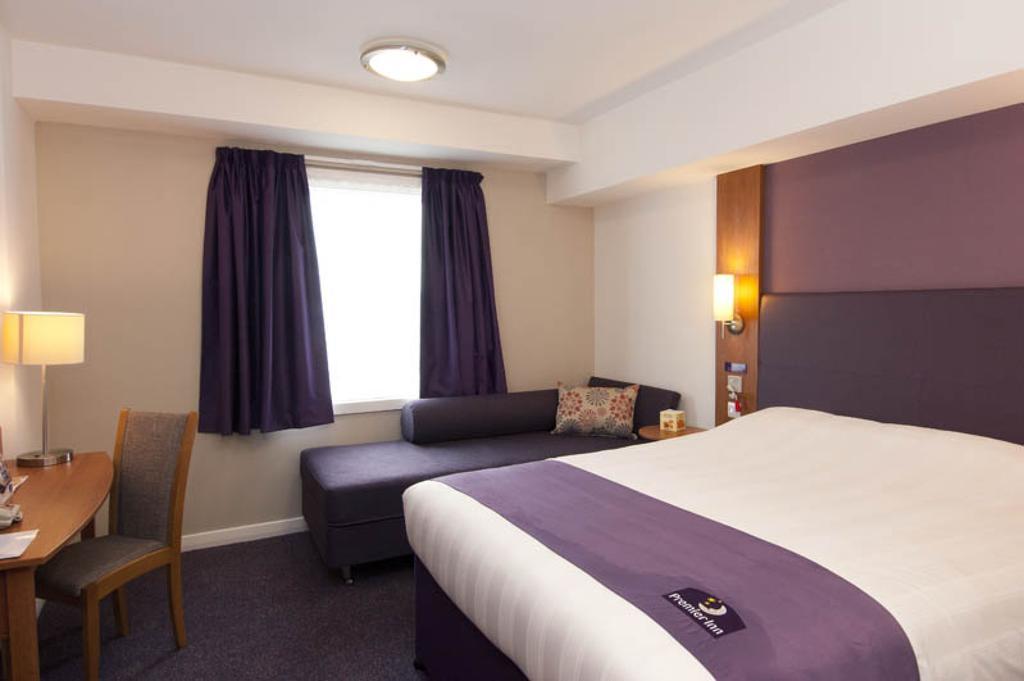 Premier Inn Dover East Экстерьер фото