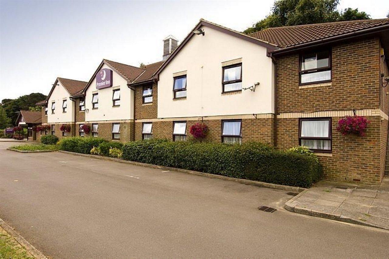 Premier Inn Dover East Экстерьер фото